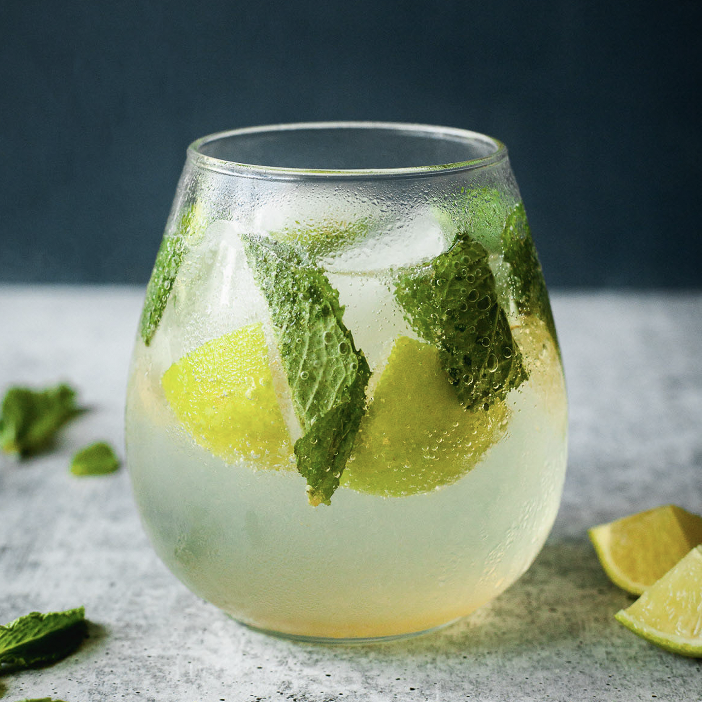 Mr & Mrs T Mojito Mix, 1L Bottle, – Premium Cocktail Mixer for Mojito Mix, Ready to Use - GoDpsMusic
