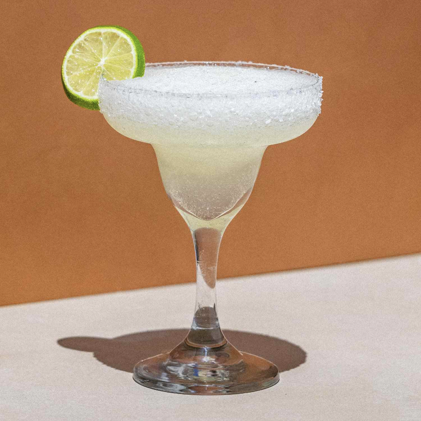 Mr & Mrs T Skinny Margarita, 1L Bottle, – Premium Cocktail Mixer for Margaritas, Ready to Use - GoDpsMusic