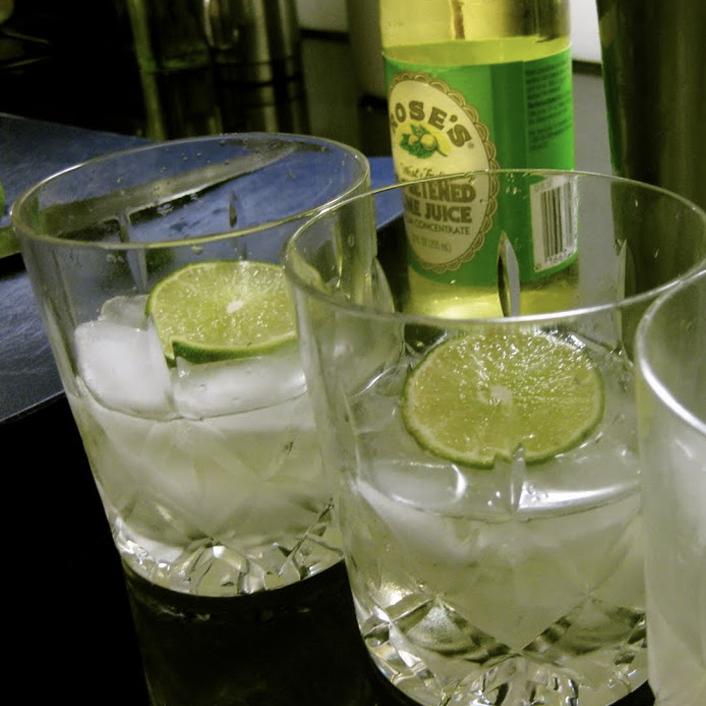 Rose’s Sweetened Lime Juice 1 Liter Bottle, | Perfect for Cocktails, Beverages, and Mixers - GoDpsMusic